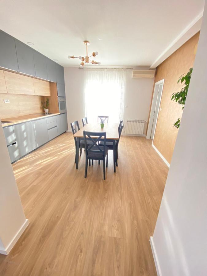 Apartment Lana Baska Voda